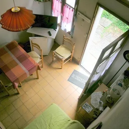 House - Maison Mitoyenne - Studio Mezzanine- Proche Centre Et Plages Par Pistes Cyclables- فيلة *