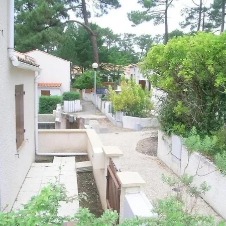 House - Maison Mitoyenne - Studio Mezzanine- Proche Centre Et Plages Par Pistes Cyclables- فيلة
