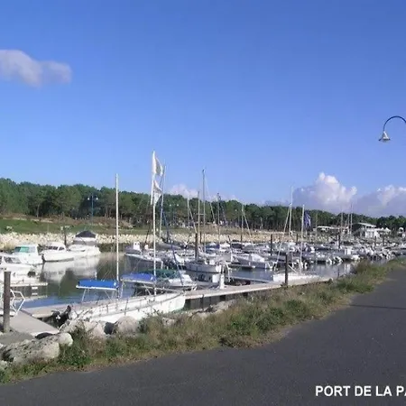 فيلة House - Maison Mitoyenne - Studio Mezzanine- Proche Centre Et Plages Par Pistes Cyclables-